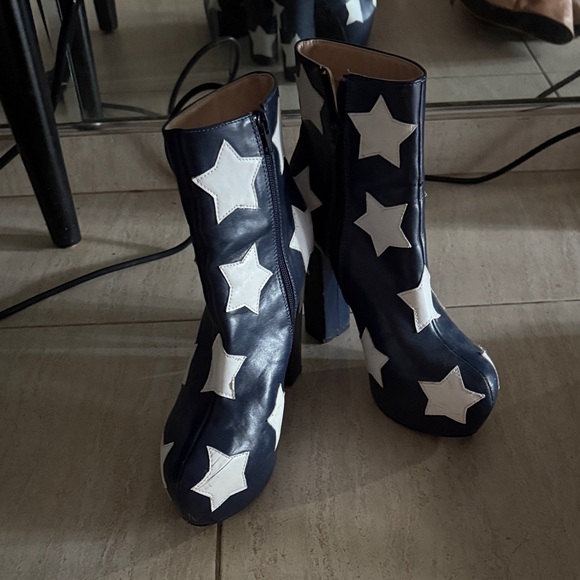 Daisy Street Shoes - Navy Star-Patterned Heeled Boots